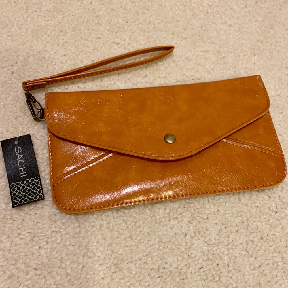 NWT Sachi Wallet w/ Wrist Strap